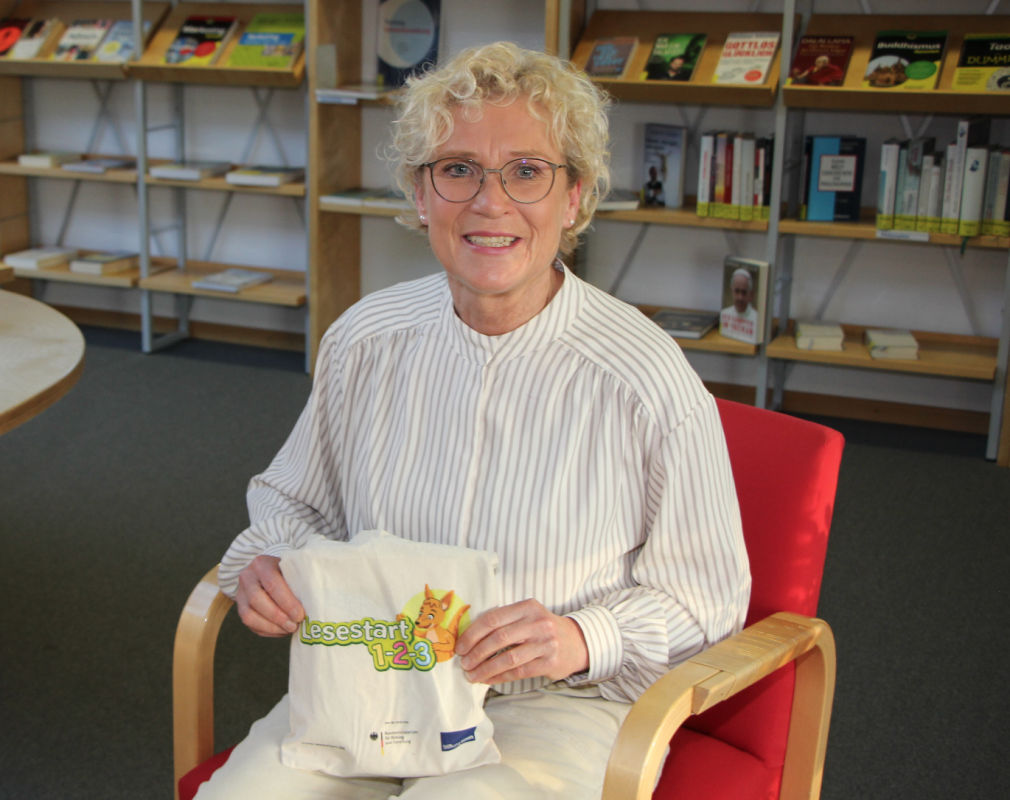 ne-eching-bibliothek-2022